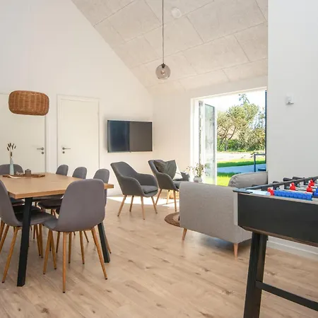 4 Bedroom Awesome In Romo