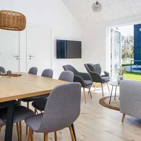 4 Bedroom Awesome In Romo